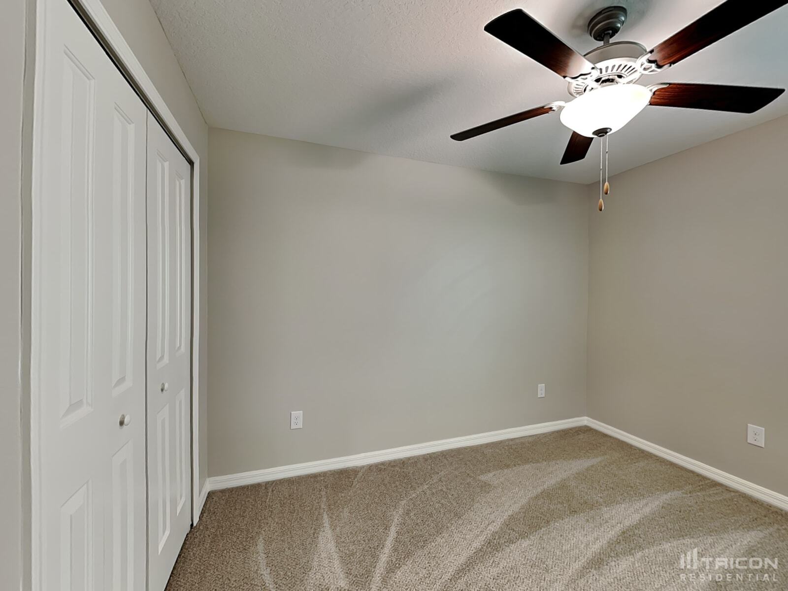 Building Photo - 5206 White Chicory Dr