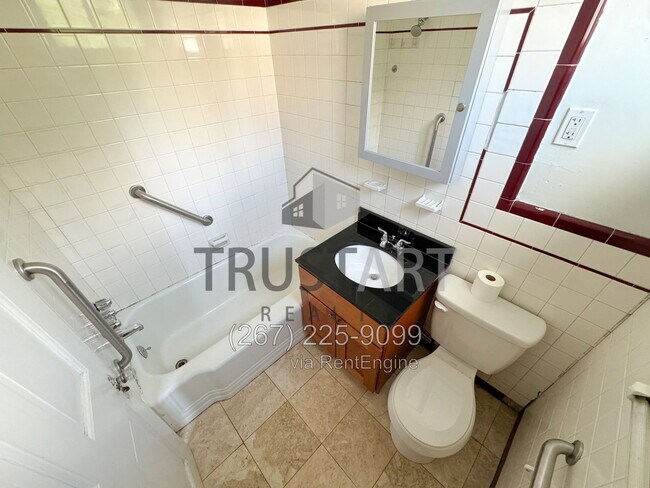 Building Photo - 501 S 49th St