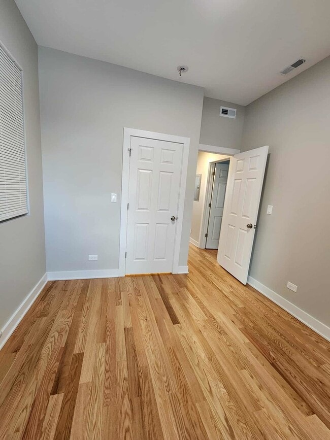 Building Photo - 6321 S Eberhart Ave