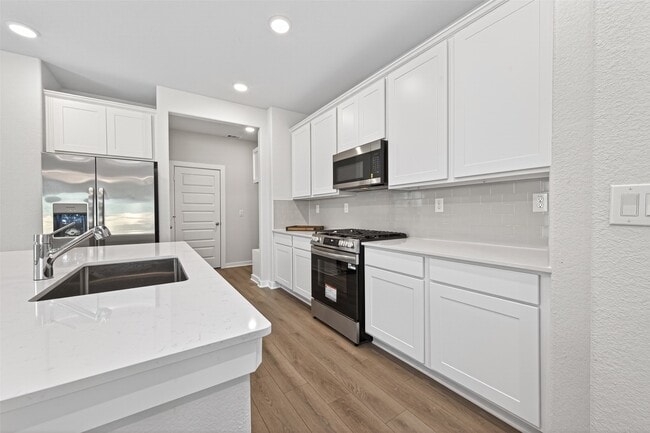 Building Photo - 8514 Blueberry Ash St