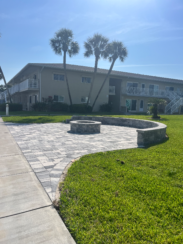 Building Photo - 335 Causeway N