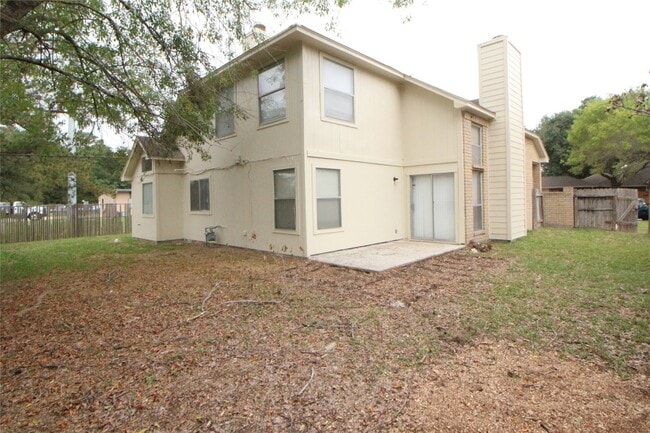 Building Photo - 12323 Guernsey Dr