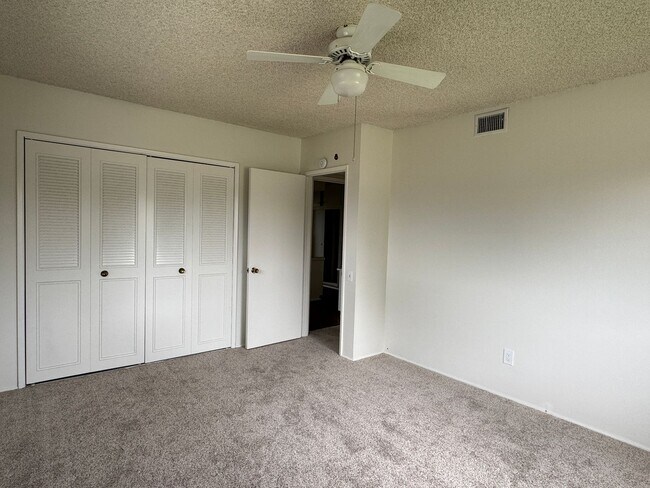 Building Photo - Beatiful Glendora Home in Desireable Area