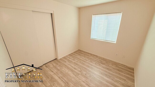 Building Photo - 7408 Cross Glade St