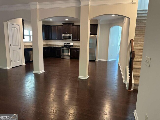 Building Photo - 403 Village View