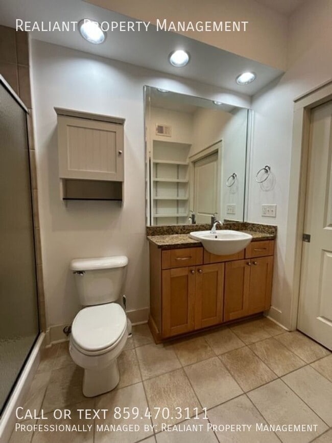 Building Photo - 650 S Mill St