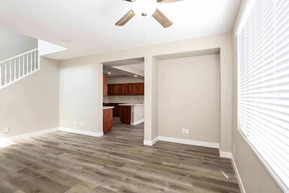 Building Photo - 4477 Oberlander Ave