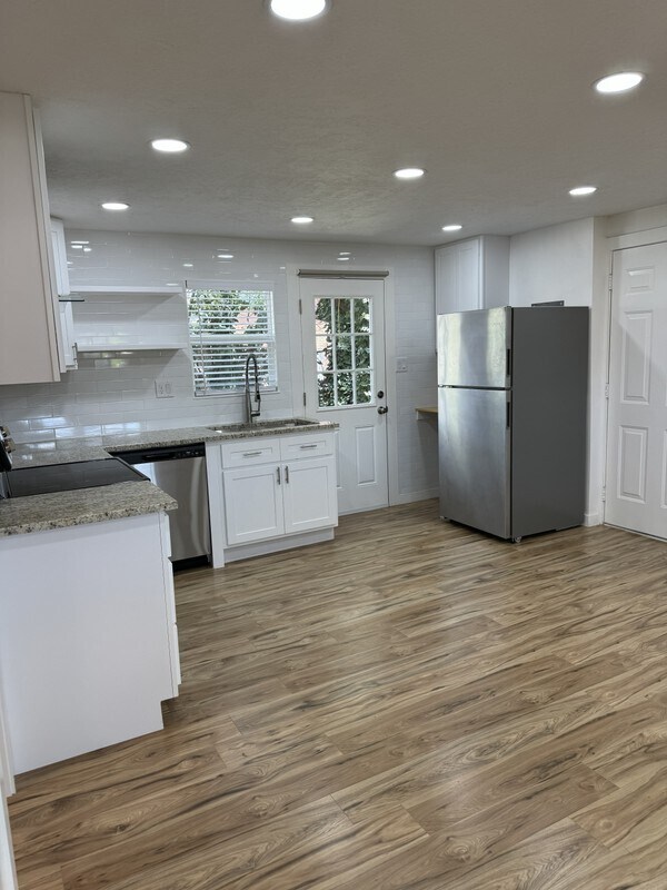 Building Photo - 4333 S Sage Cir