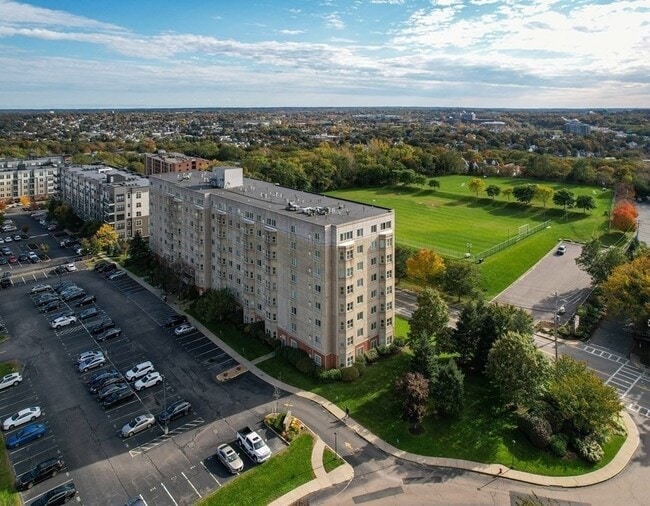 Building Photo - 1 Cityview Ln