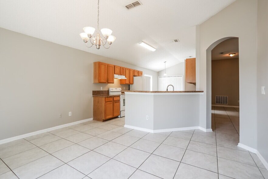 Building Photo - 2912 Brittany Bluff Dr