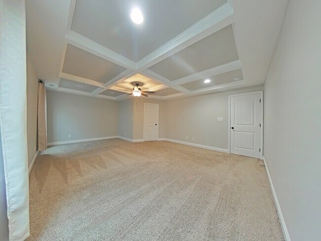 Building Photo - 171 Tellmont St