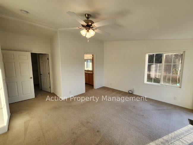 Building Photo - 3 bed 2 bath 2 car garage w/ great views in Sequim