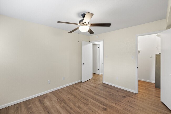 Building Photo - 777 Saturn Dr