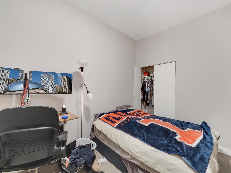 Building Photo - 2652 N Halsted St