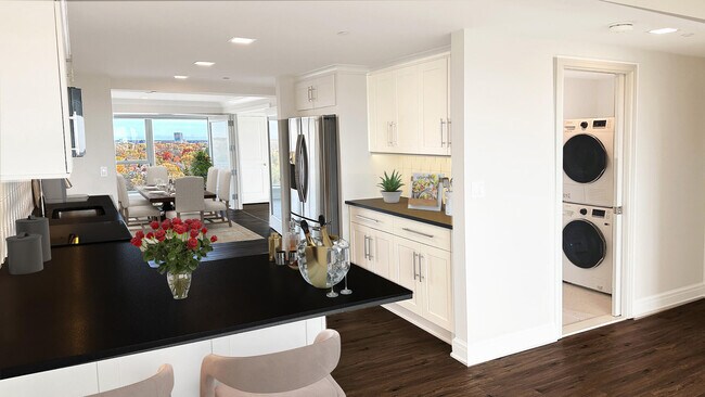 Building Photo - 555 S Old Woodward Ave