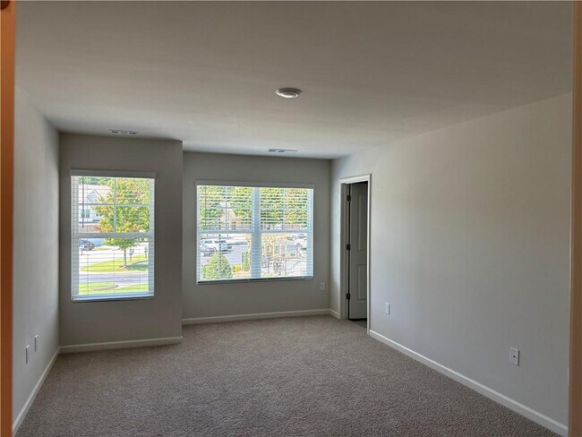 Building Photo - 219 Stoneybrook Dr
