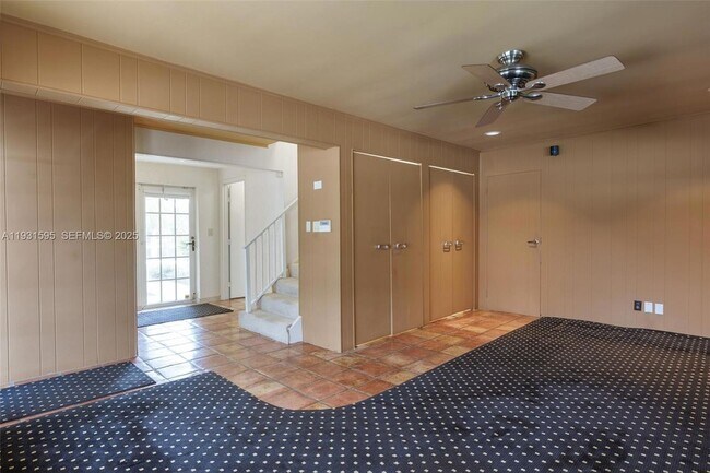 Building Photo - 2130 NE 15th St