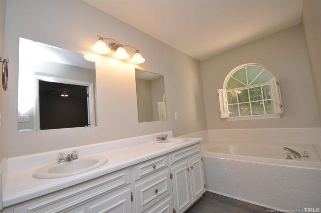 Building Photo - 205 W Wyatts Pond Ln