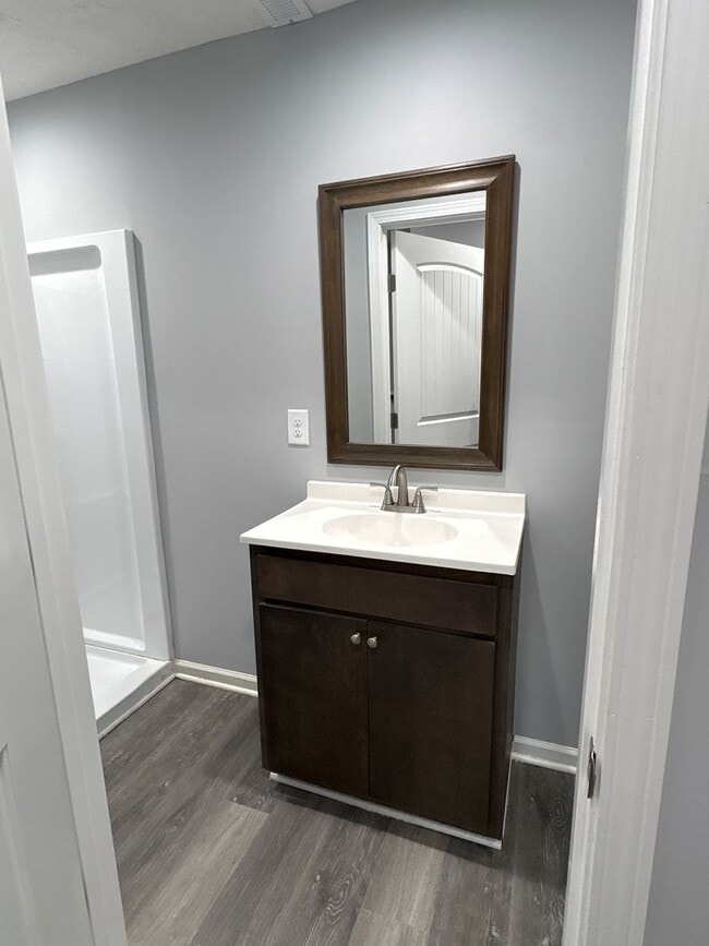 Building Photo - 315 Davis St