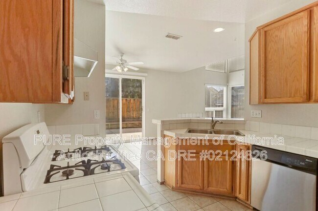 Building Photo - 1100 Twinbridge Ct