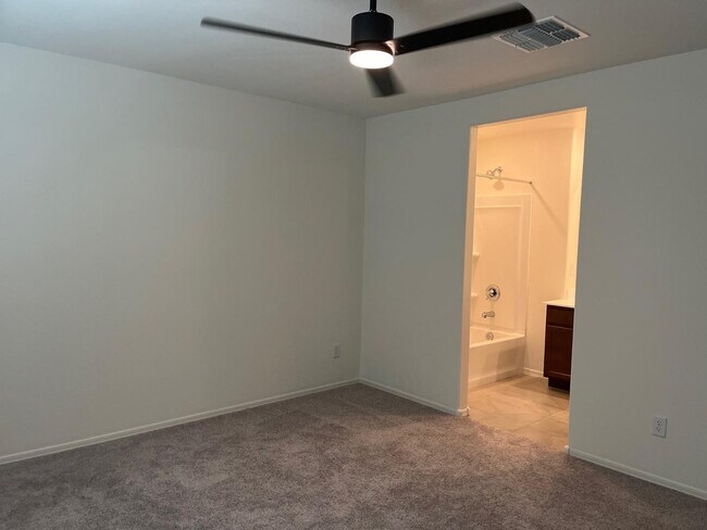 Building Photo - 1465 E Chandler Ct