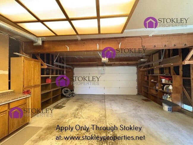 Building Photo - 2397 Lake Meadow Cir