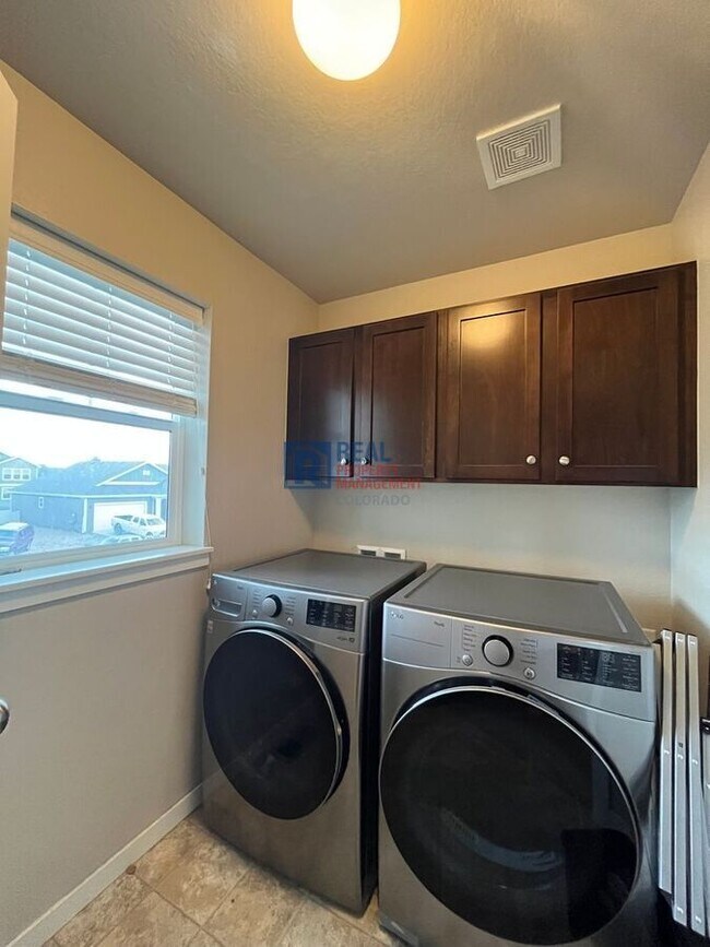 Building Photo - 3837 Peach St