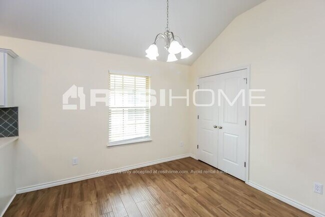 Building Photo - HOME FOR RENT!!