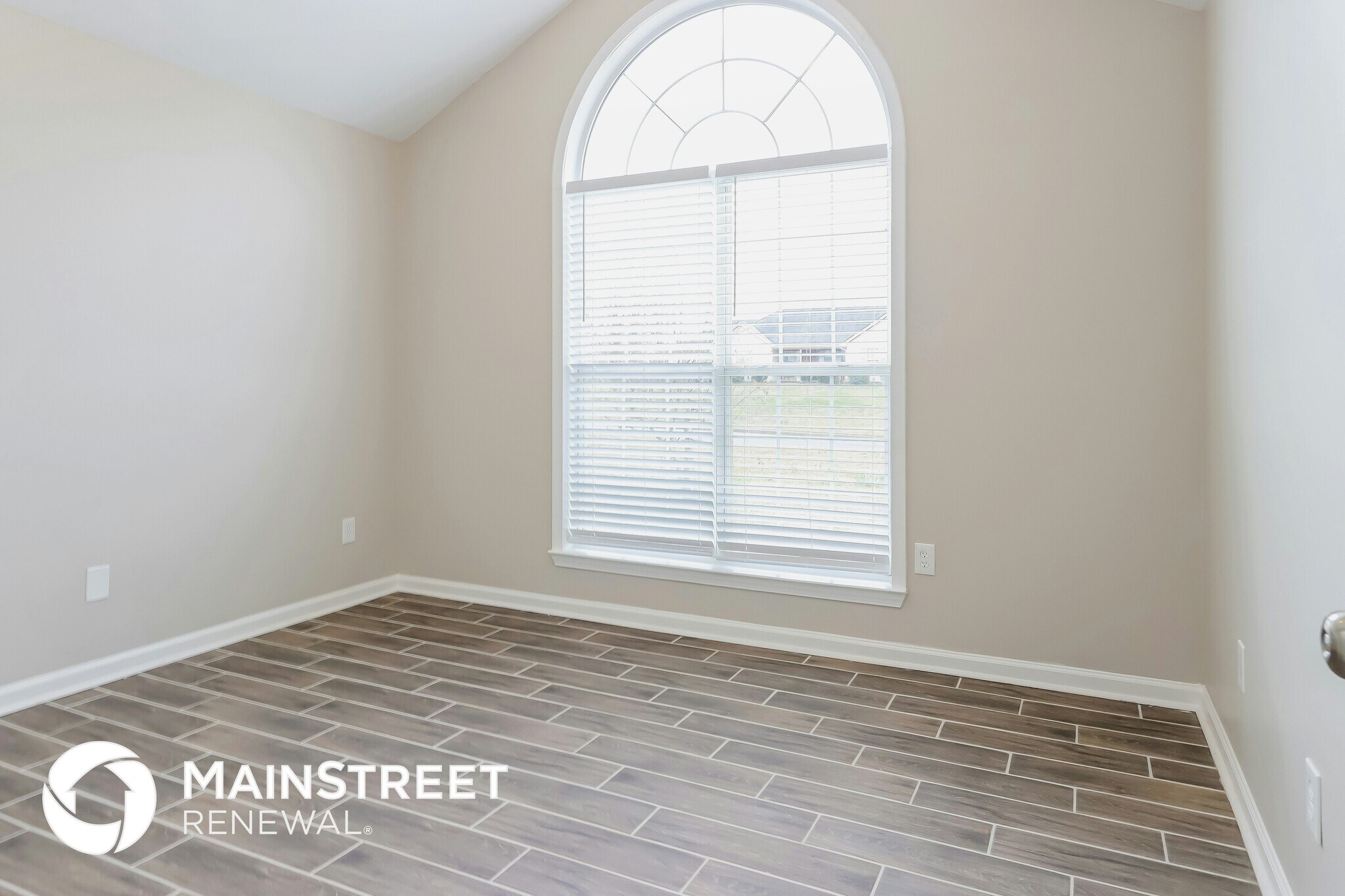 Building Photo - 312 Harris Ave