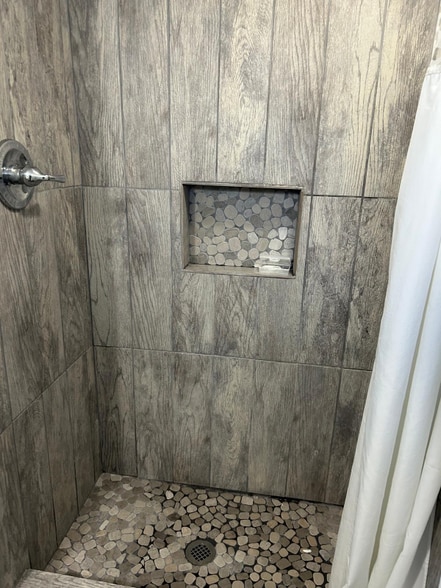 Building Photo - 1709 Furey Dr