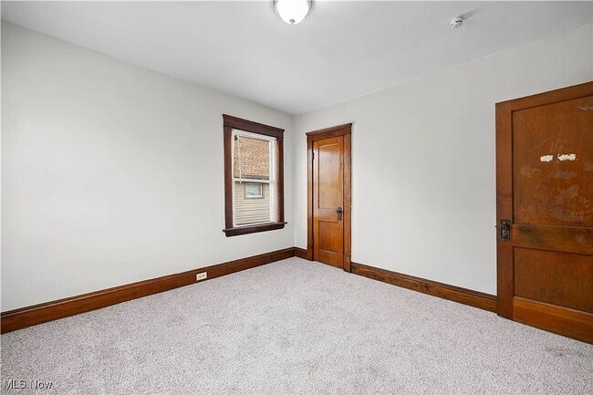 Building Photo - Renovated 3 Bedroom Home with 2 Baths