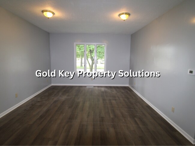Building Photo - 3 Bed 1 Bath Home For Rent W/ Basement! (S...