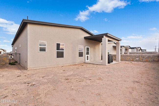 Building Photo - 12681 Don Norte St