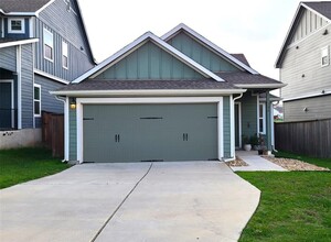 Building Photo - 104 Red Buckeye Loop