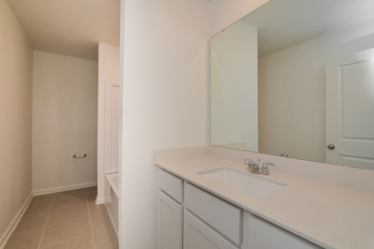 Building Photo - 1558 Jessica Blvd