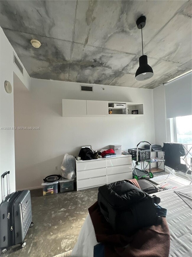 Building Photo - 3470 E Coast Ave