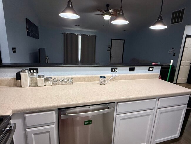 Building Photo - 4934 Teras Point Way
