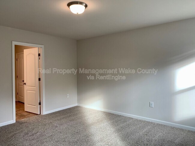 Building Photo - 3116 Lake Barkley Way