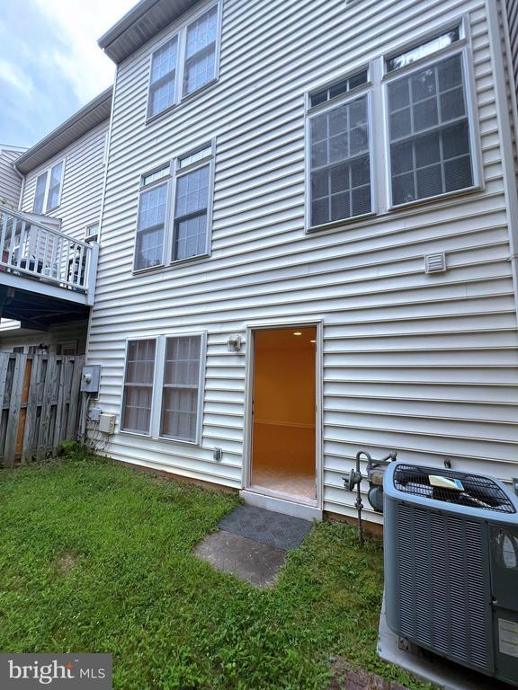 Building Photo - 18007 Foxworth Ct