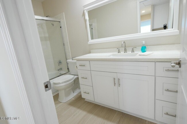 Building Photo - 89 Los Vientos Dr