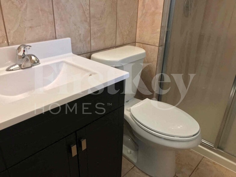 Building Photo - 6380 El Serrano Dr