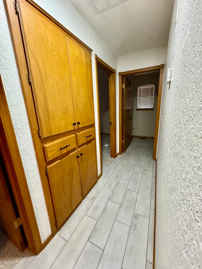 Building Photo - 10323 Haven Cir