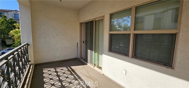 Building Photo - 401 S Anaheim Blvd