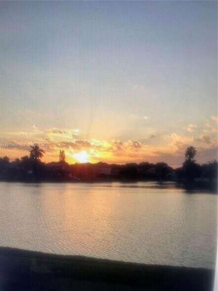 Building Photo - 730 NW 106th Terrace