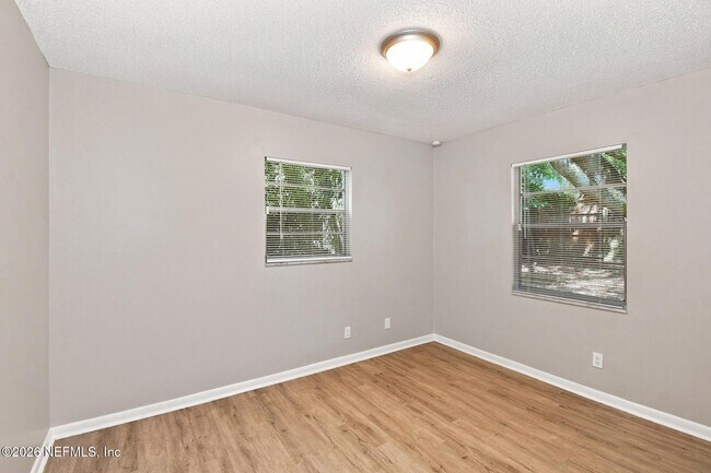 Building Photo - 6069 Anglia Dr