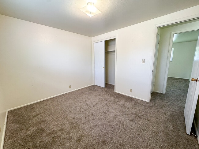 Building Photo - 1748 S 500 E