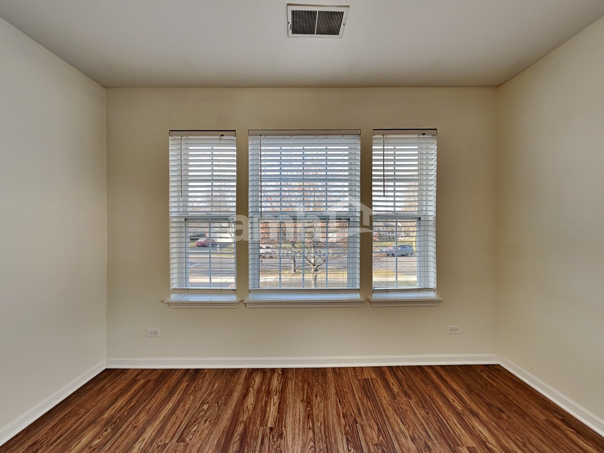 Building Photo - 1982 Conway Ln