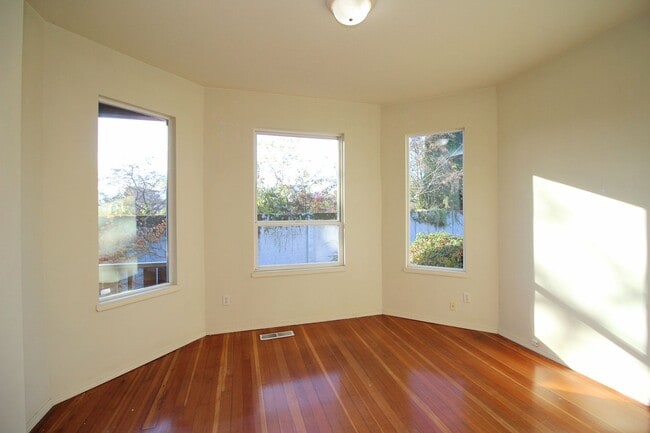 Building Photo - 3308 N Missouri Ave