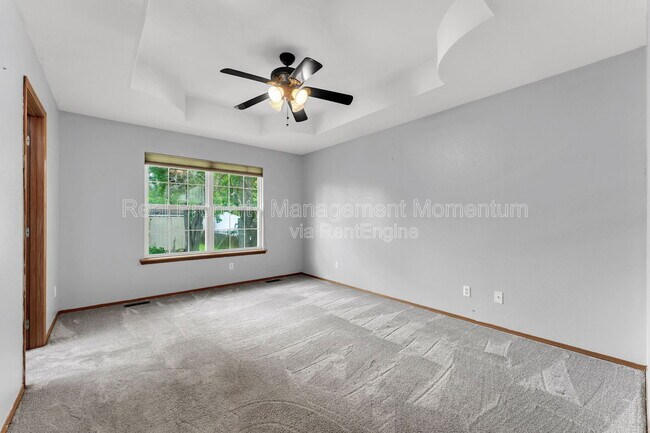 Building Photo - 1111 W Poplar St
