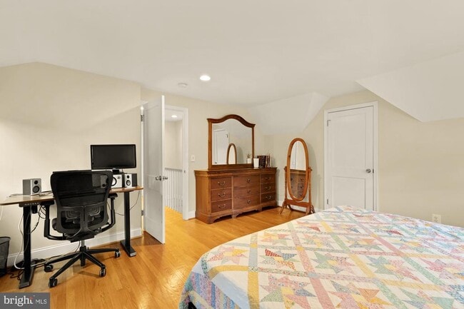 Building Photo - 8323 Haddon Dr